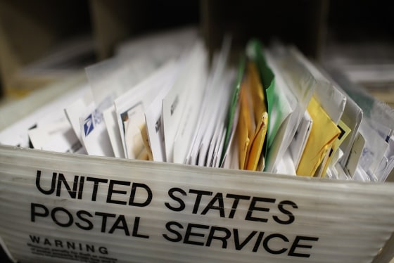 Image: U.S. Postal Service Proposes Cutting 120,000 Jobs